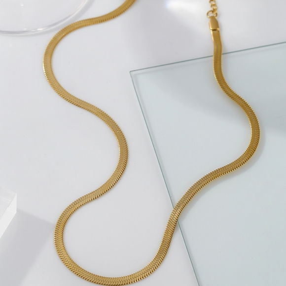 Charm Snake Chain Necklace - Picture 4 of 11